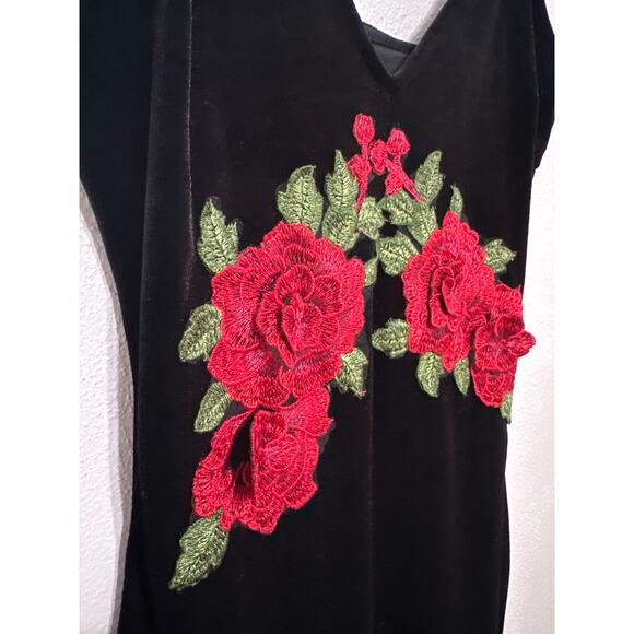 VTG Black Velvet Bodycon Dress S Rose Appliqué Goth Dark Romantic Vampire Wife - Picture 4 of 16